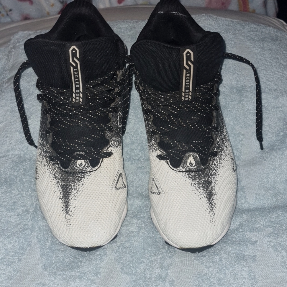 Cleats - Picture 2 of 5